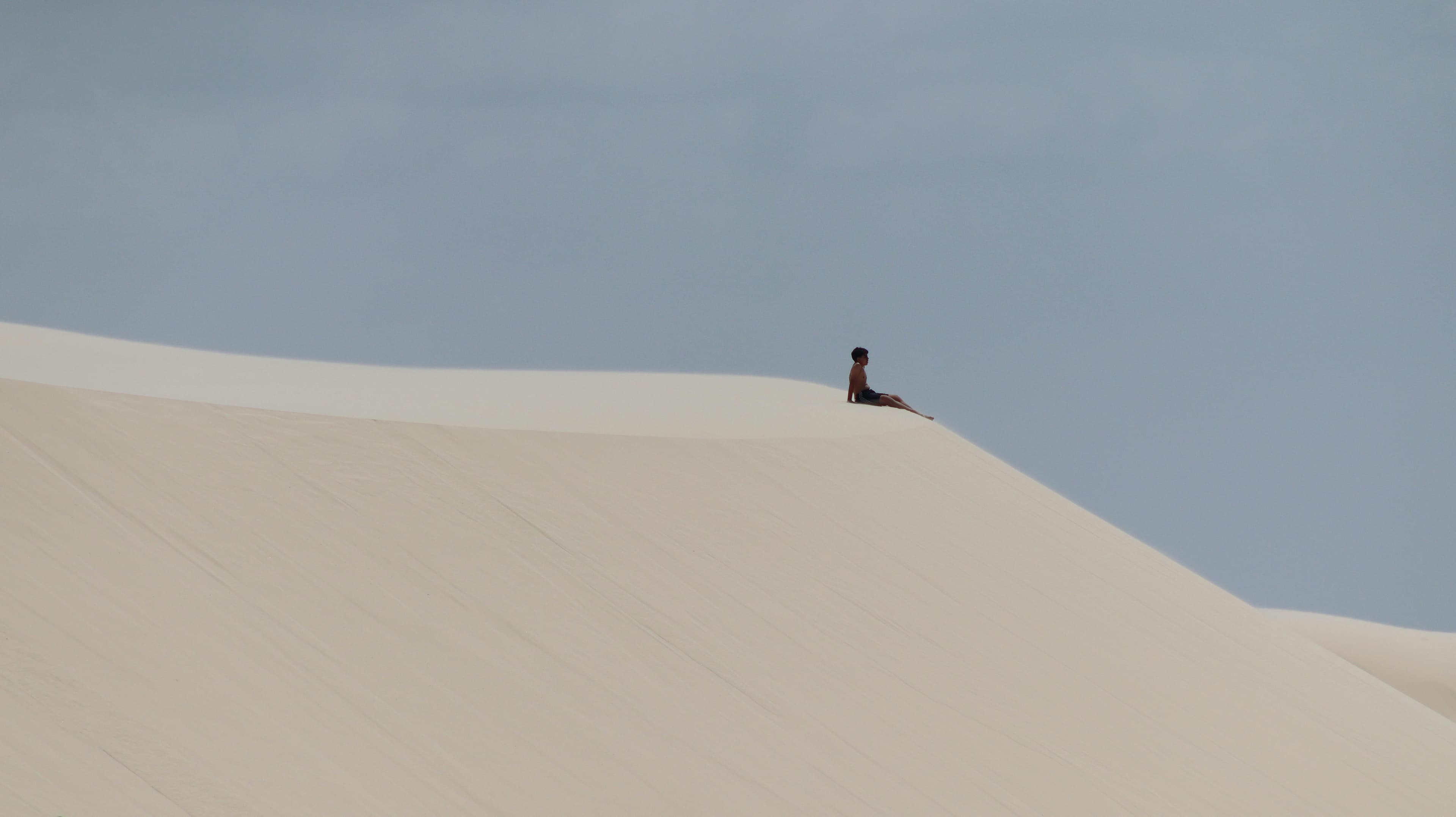 Vista panorâmica dos Lençóis Maranhenses ao amanhecer