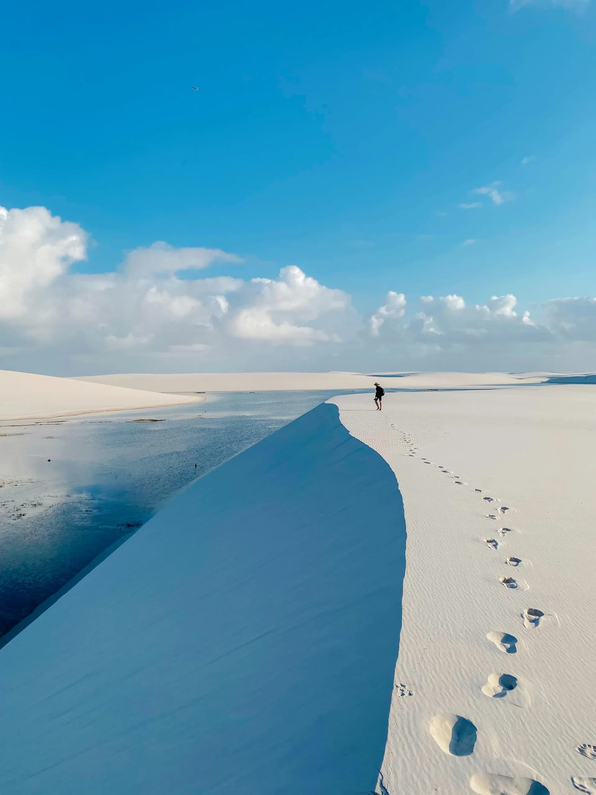 Pôr do sol sobre as dunas dos Lençóis Maranhenses
